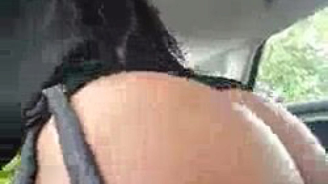 EBONY MILF RIDING MY COCK IN THE CAR AT WORK