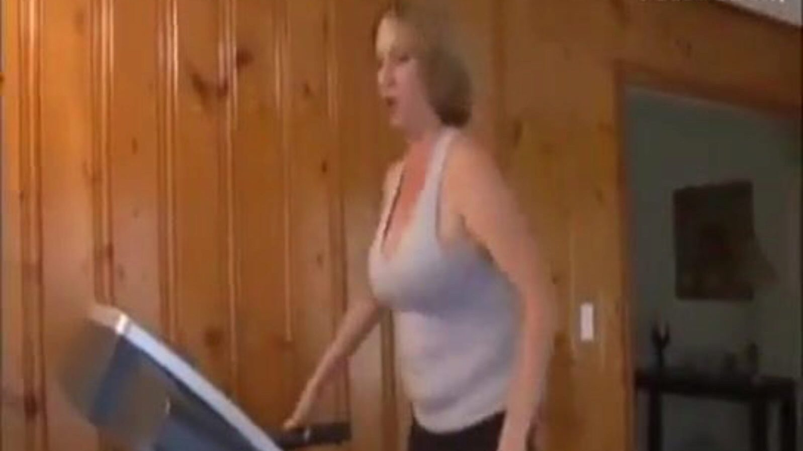 Son helps big love muffins mamma with exercise and screwed