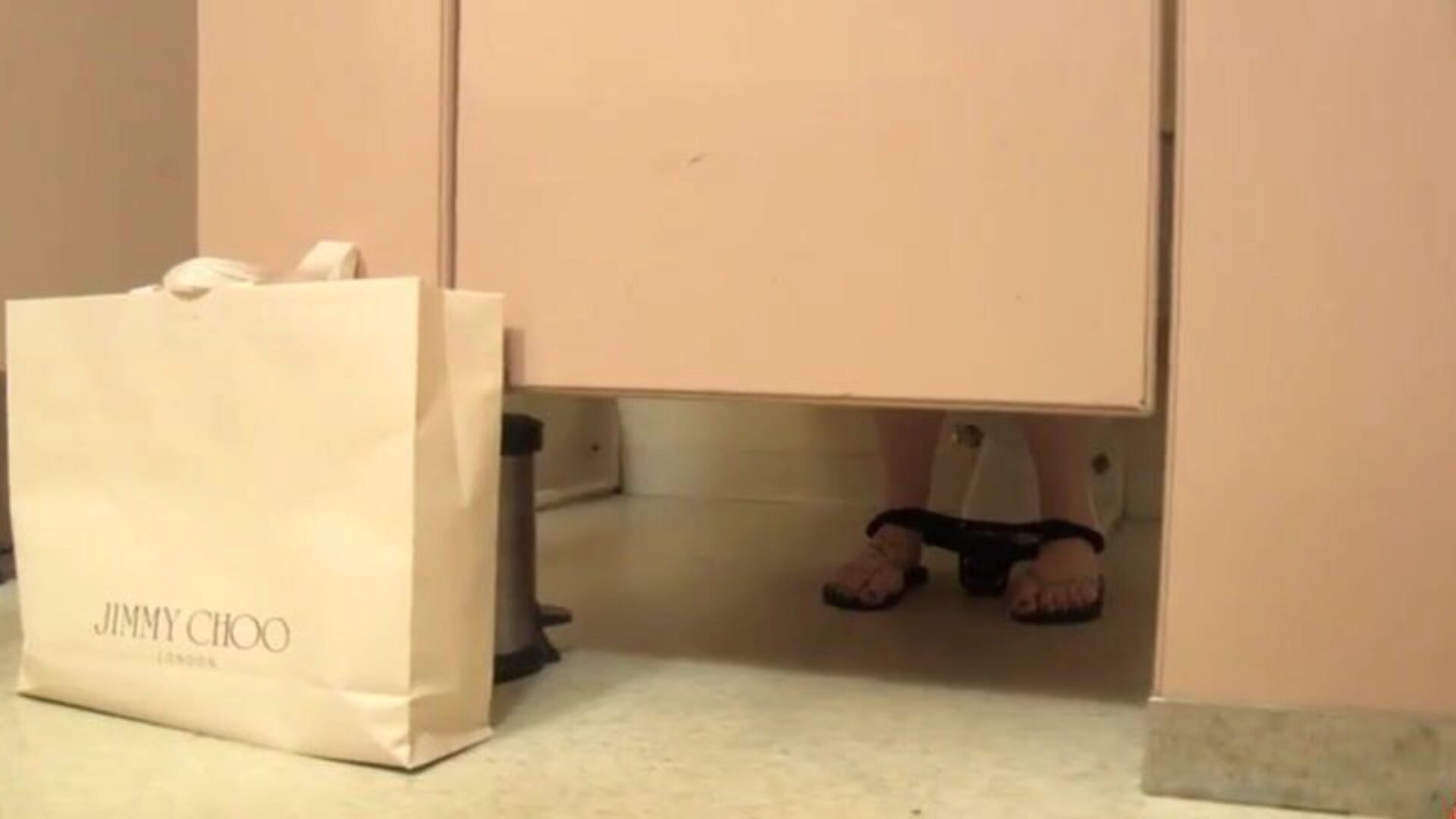 washroom bangin (moderne tabufamilie)
