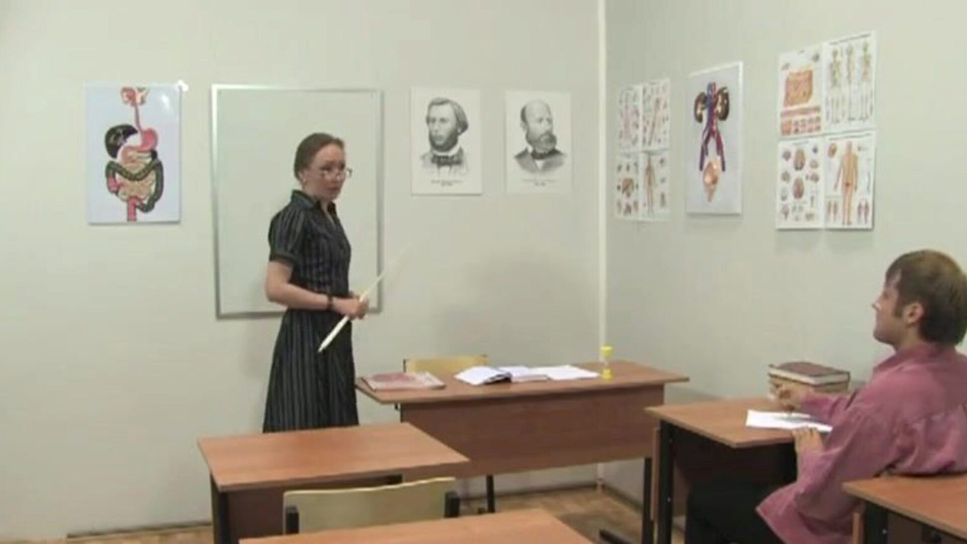руски професор 12 година - елена (час анатомије)