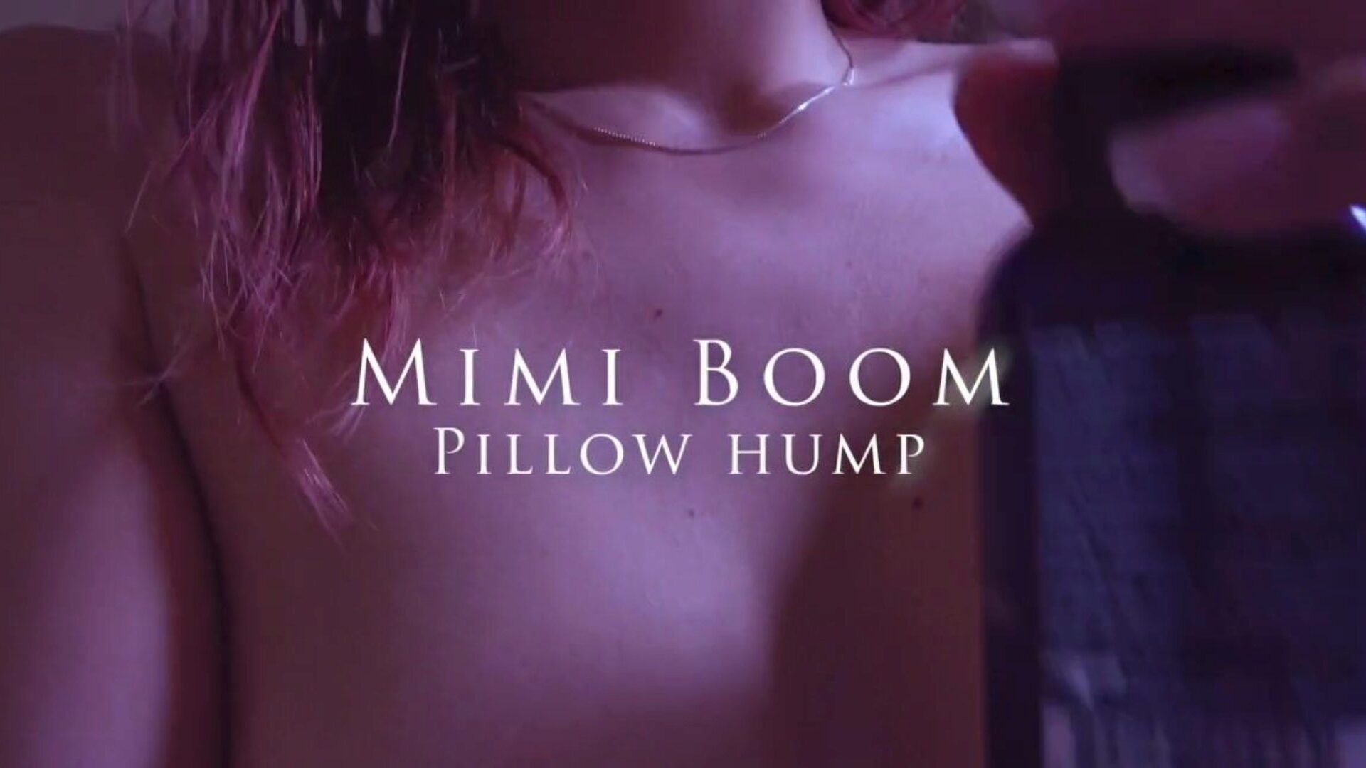 有时我只是喜欢用湿的猫驼背和揉枕头-Mimi boom