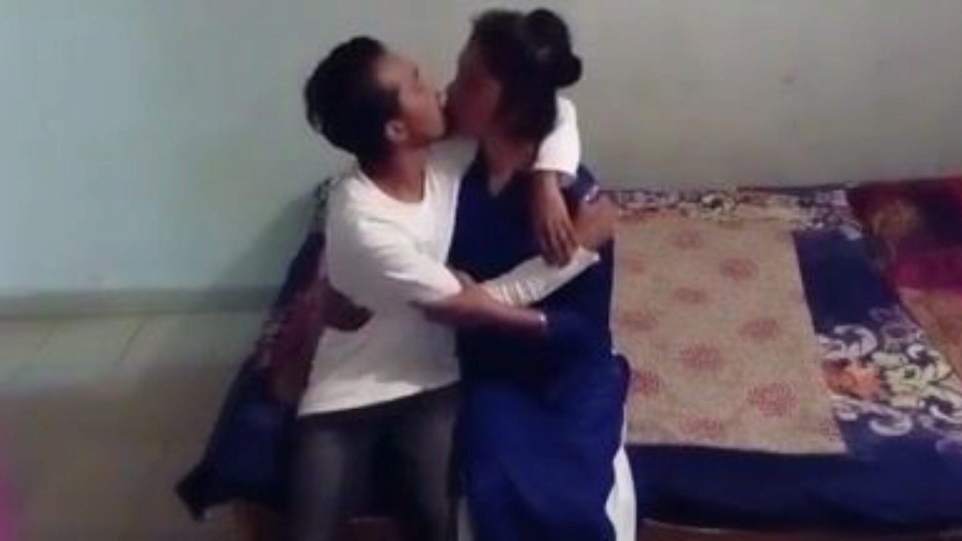 Deshi Schulmädchen knallen sexy