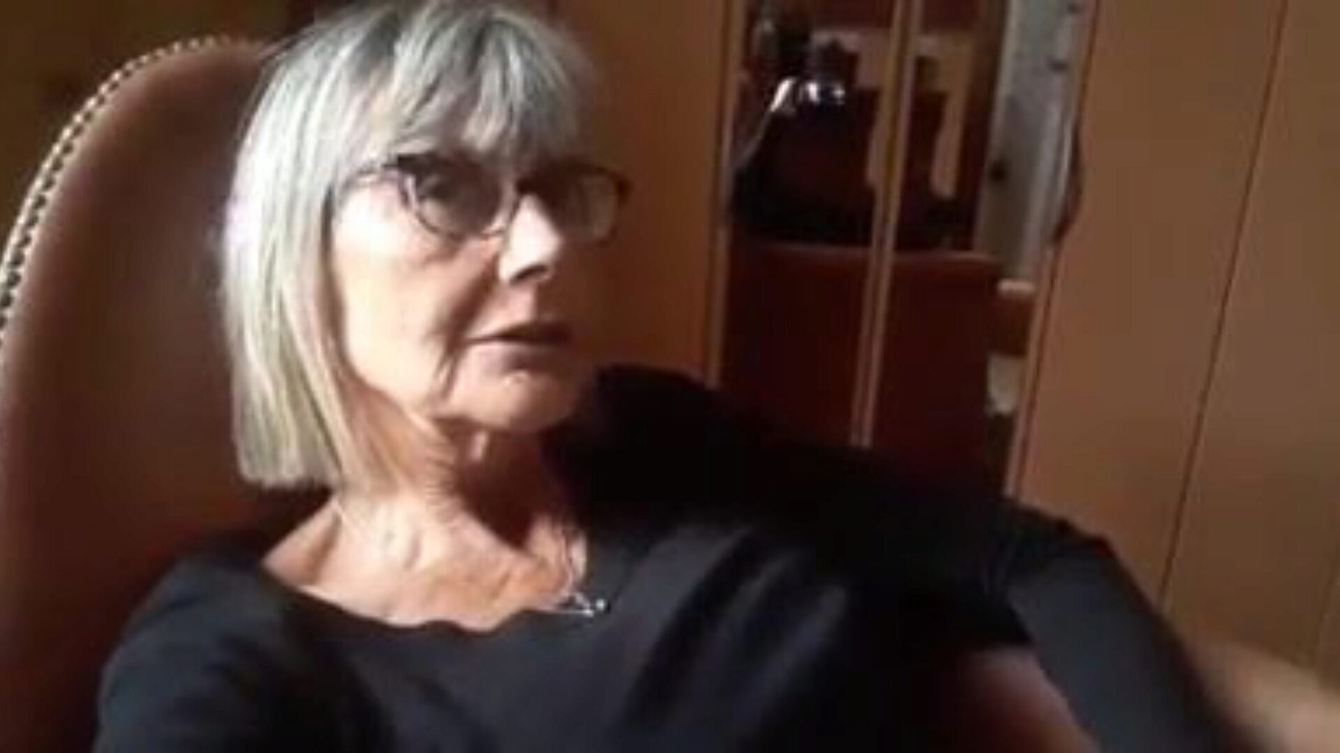 bunicuță masturbare: bunicuță dvd video porno 41 - xhamster urmărește bunicuță masturbare tub sex scena filmului gratuit pentru xhamster, cu colecția minunată de bunicuță franceză dvd și tub roșu secvențe de pornografie xxx