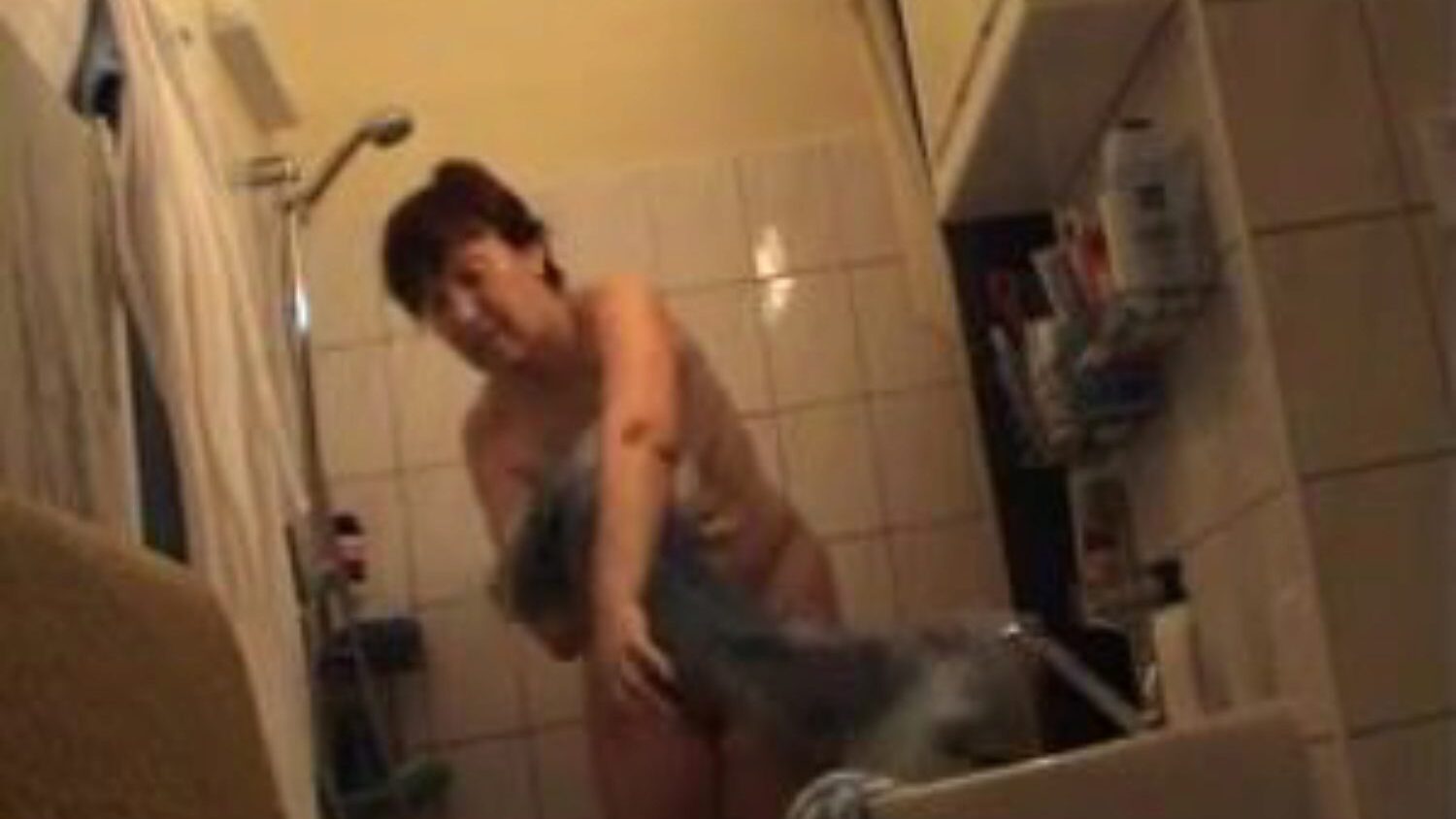 tysk mormor naken i badrummet, gratis tyskarnas porrvideoannons tysk mormor naken i badrummet video på xhamster, den fetaste anslutningsrörets webbresurs med massor av gratis tyskar naken mormor & mogna porrfilmer